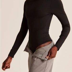 Abercrombie & Fitch Women's Long-Sleeve Seamless Crew Bodysuit